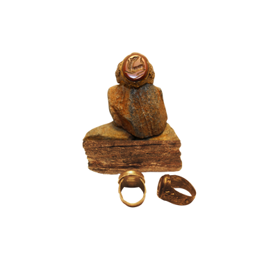 Attributed Qajar-Era Persian Signet Ring with Honey-Red Intaglio, Approx. US Size 9–9.25 | انگشتر مُهری منسوب به دوره قاجار با نگین سرخ‌عسلی